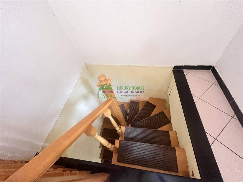 Appartamento a Comiso in VIA ROMA CASE ESCAL - Foto 4