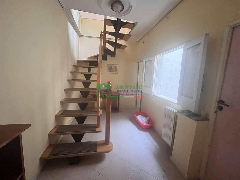 Appartamento a Comiso in VIA ROMA CASE ESCAL - Foto 5