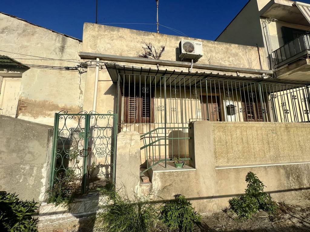 Casa indipendente a Reggio calabria in Via Casalotto, 20 - Foto 2