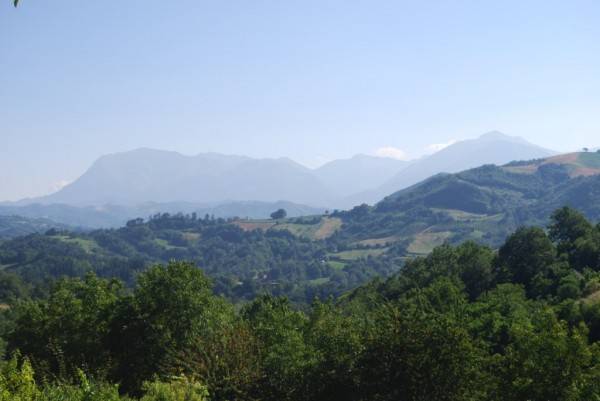 Villa a Smerillo in CONTRADA CASTORANO - Foto 2