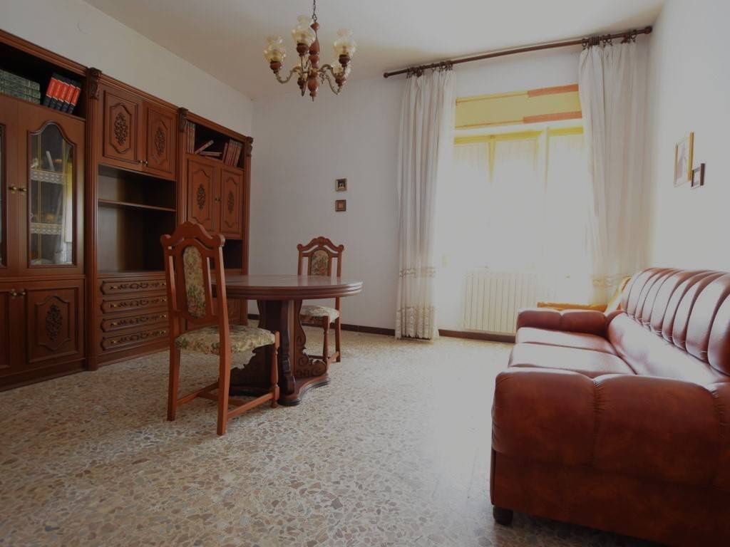 Appartamento a Ploaghe in via Logudoro, 7 - Foto 2