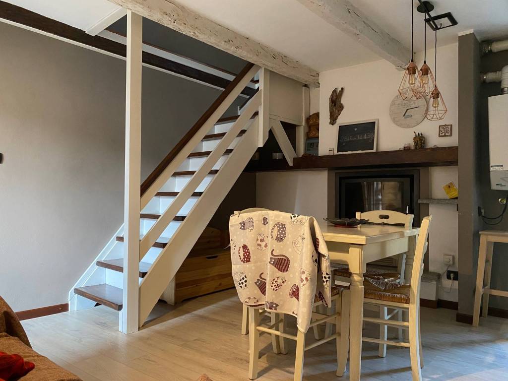 Casa indipendente a Cossogno in Via Chiosi - Foto 2