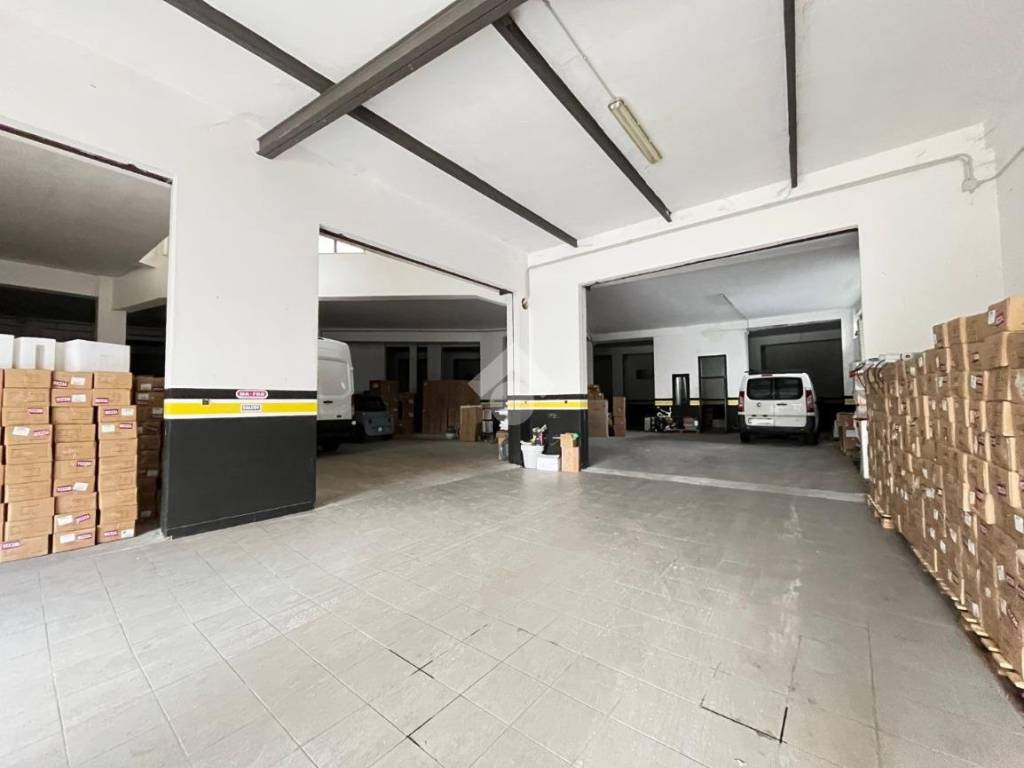 Immobile a Cosenza in Viale Giovanni e Francesca Falcone, 21 - Foto 2