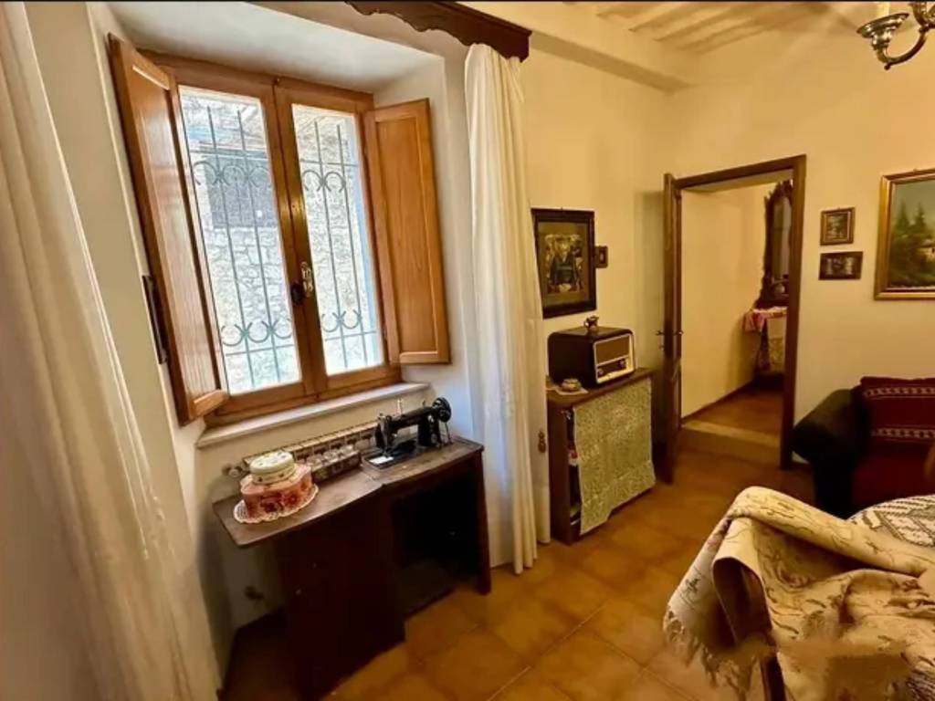 Casa indipendente a Roccalbegna in Via Scalelle - Foto 3