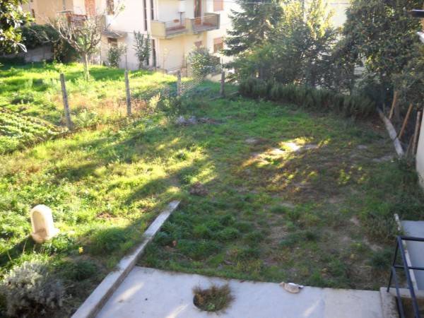 Casa indipendente a Ascoli piceno in Via del Monte - Foto 2