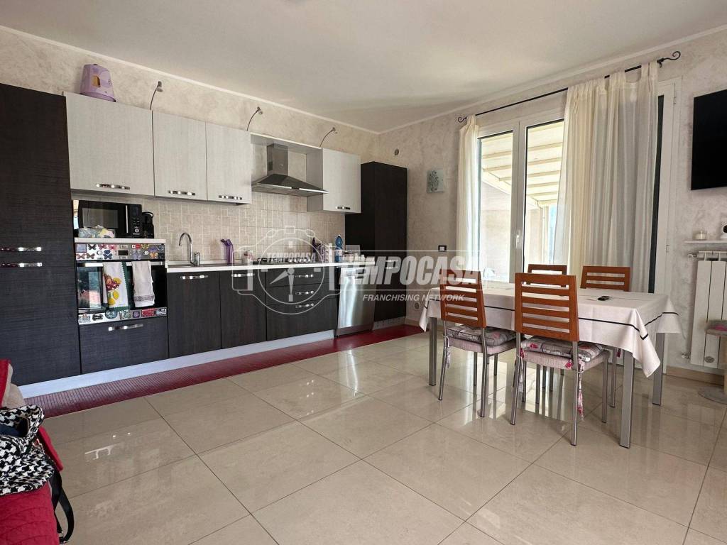 Appartamento a Ventimiglia in Via Tamagna - Foto 4