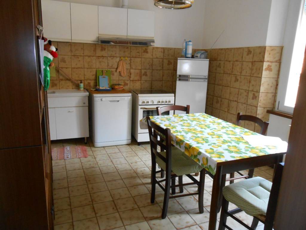 Appartamento a Fabriano in Via Domenico Rossi - Foto 2