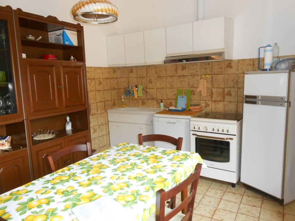 Appartamento a Fabriano in Via Domenico Rossi - Foto 3