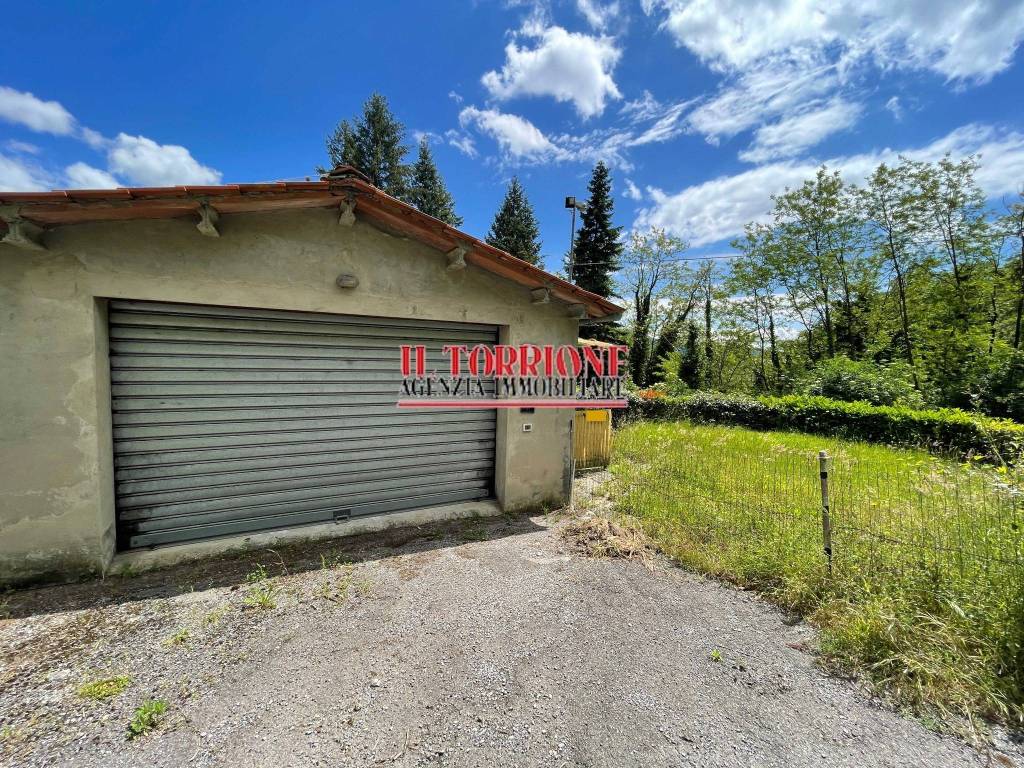 Box / garage a Pescia in Via Val di Torbola - Foto 2