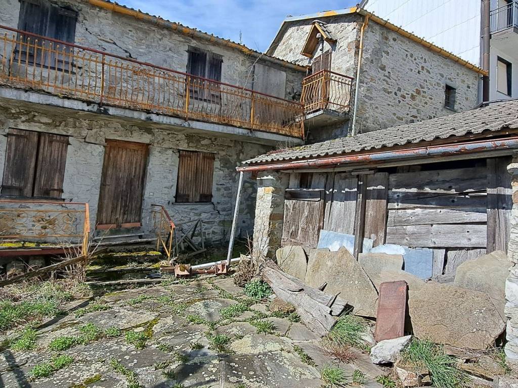 Rustico / casale a Rezzoaglio in Località Vicosoprano, 57 - Foto 1