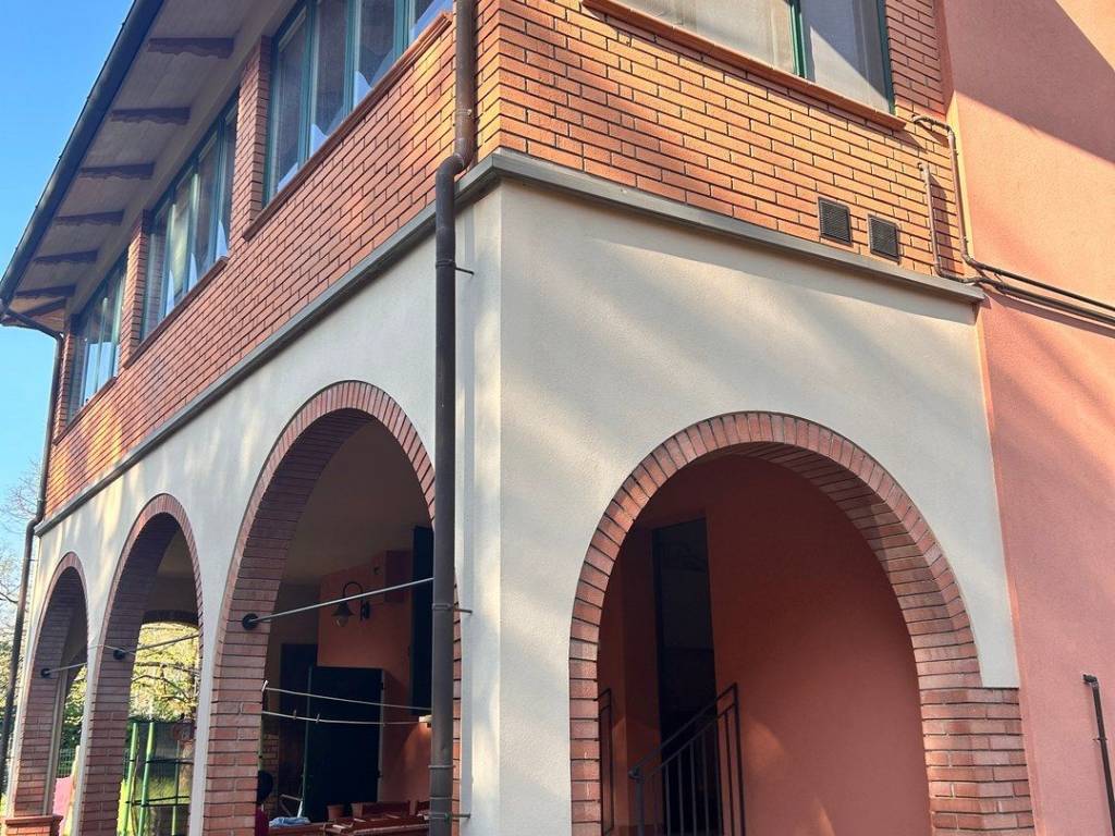 Appartamento a Castel san pietro terme in Viale Terme - Foto 2