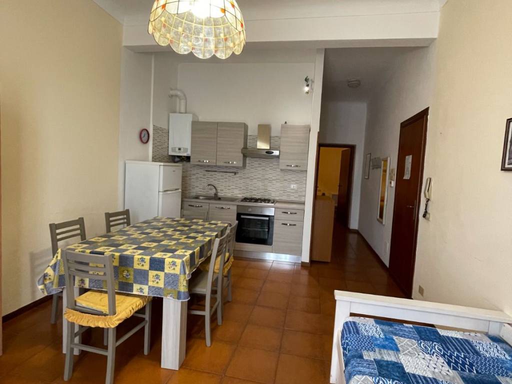 Appartamento a Borghetto santo spirito in Piazza Indipendenza, 3 - Foto 2