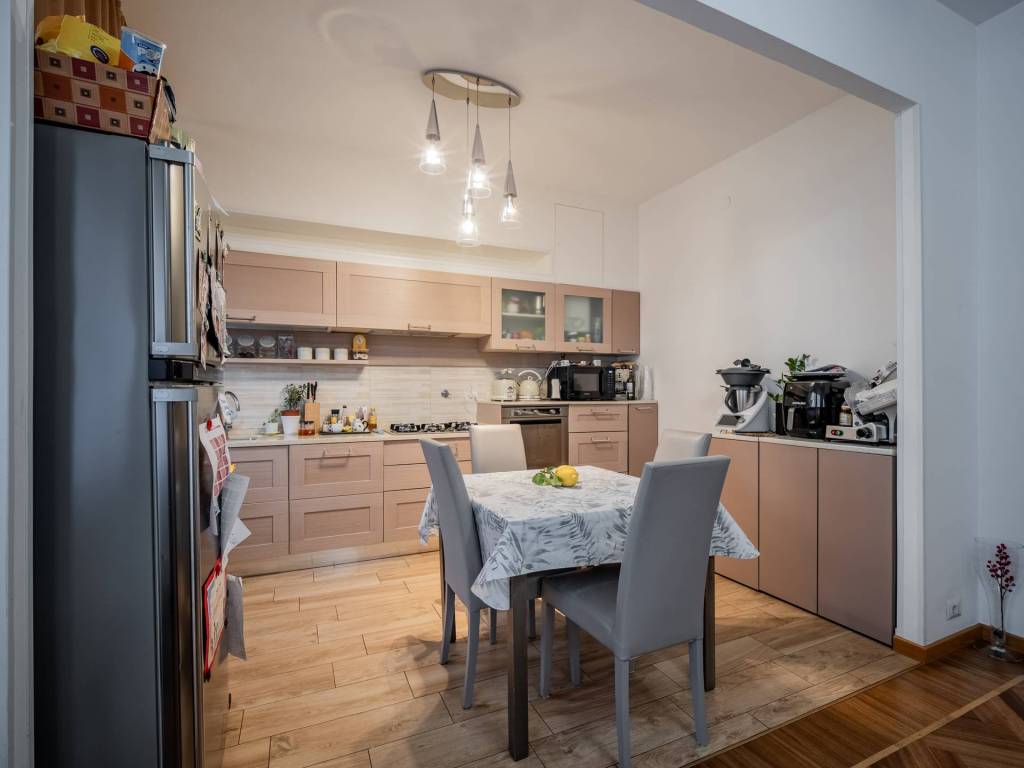 Appartamento a Reggio emilia in Via Gaspare Spontini, 10 - Foto 4