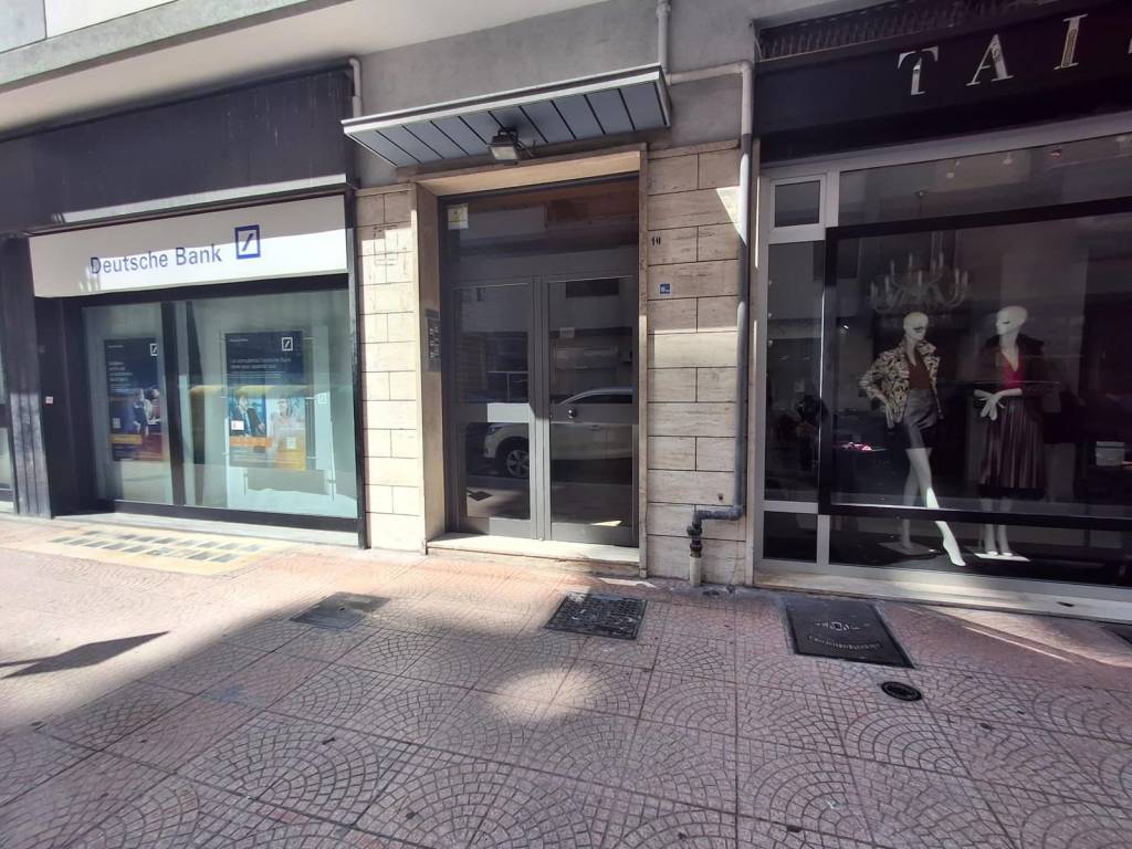 Appartamento a Taranto in Via Vincenzo Pupino, 10 - Foto 3