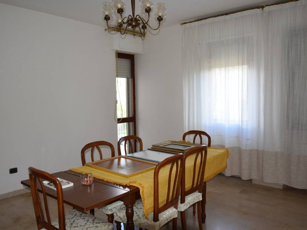 Appartamento a Foligno in Viale Firenze - Foto 1