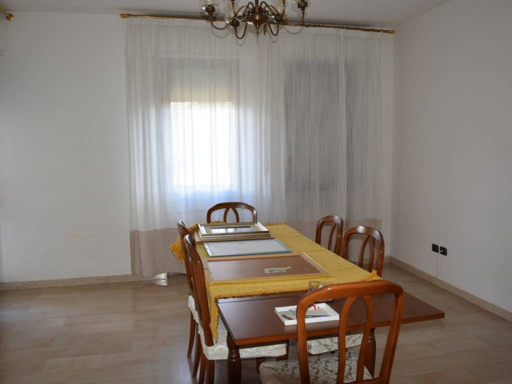 Appartamento a Foligno in Viale Firenze - Foto 4