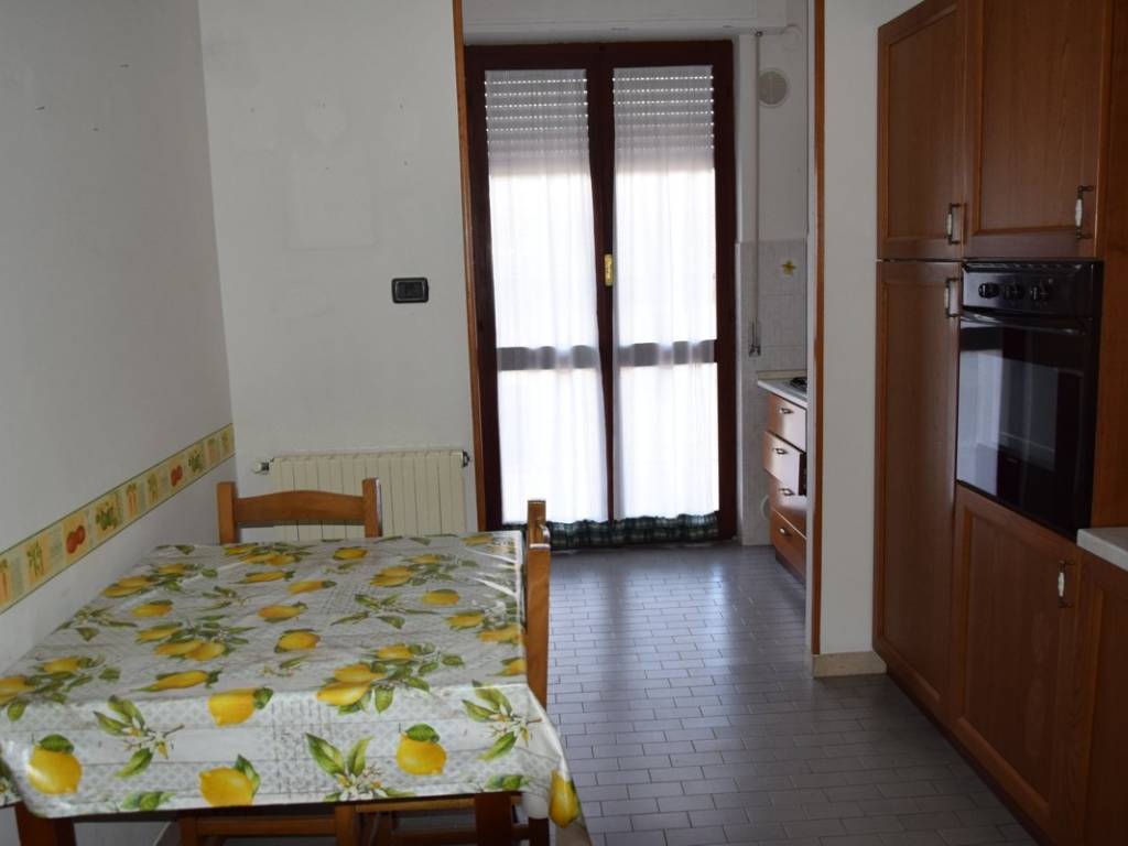 Appartamento a Foligno in Viale Firenze - Foto 5