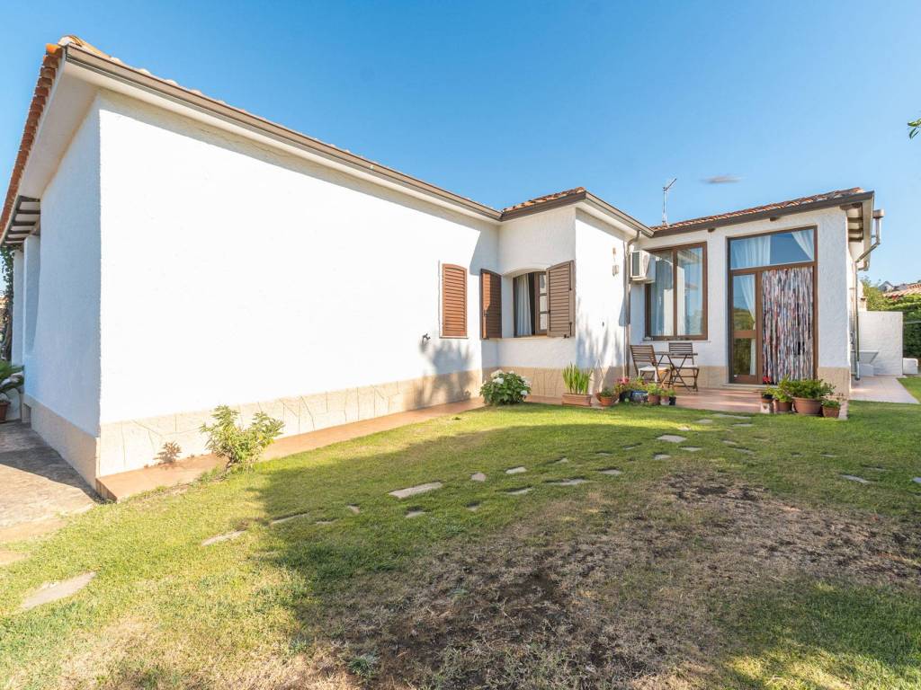 Villa a Arzachena in Via Monti Corru - Foto 3