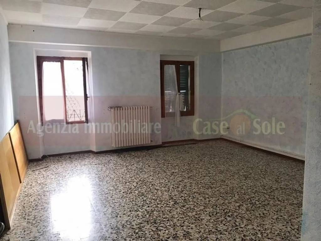 Appartamento a San costanzo in Piazza Perticari - Foto 2
