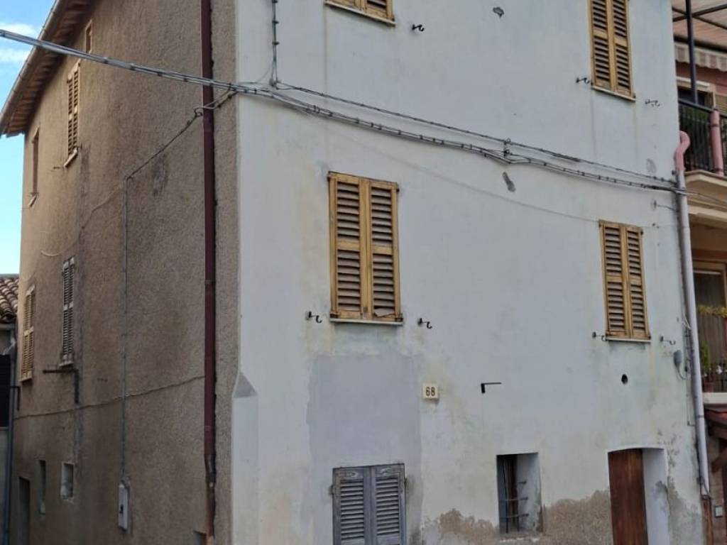 Casa indipendente a Fabriano in Frazione San Michele - Foto 2