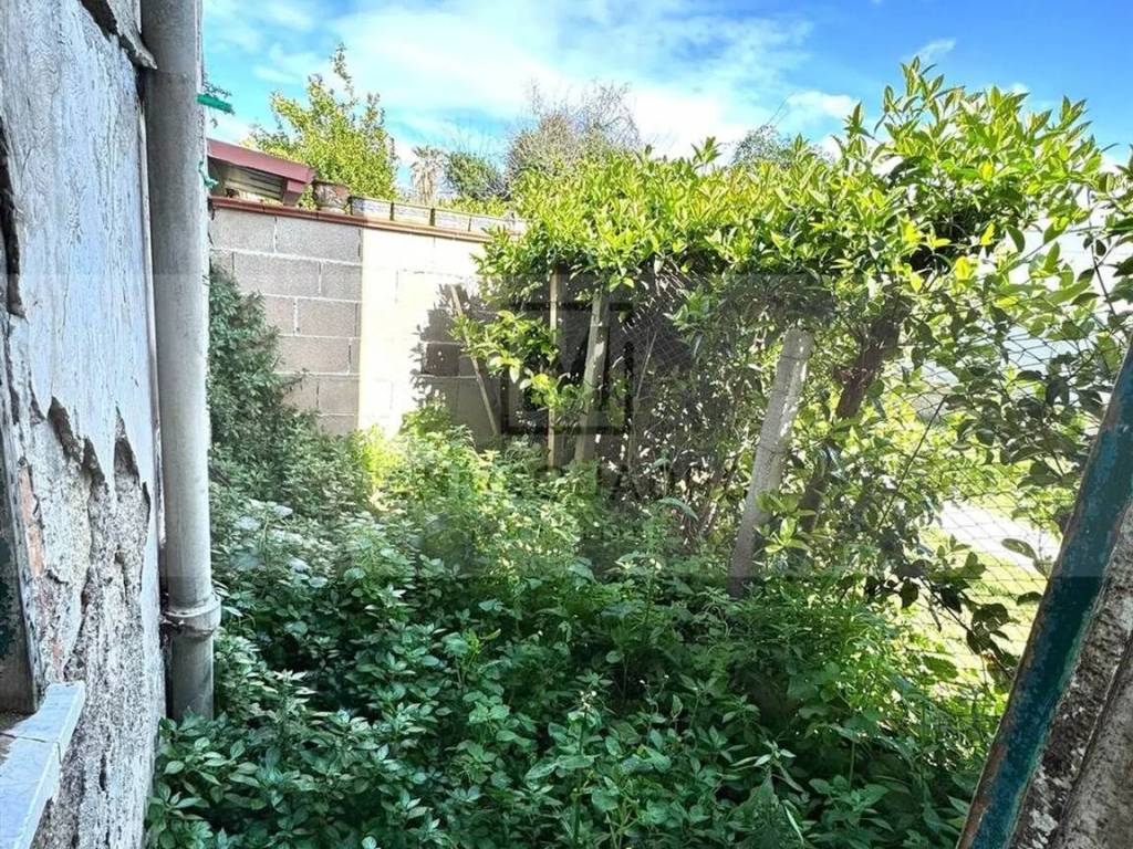 Casa indipendente a Terracina in Via Alberto la Rocca - Foto 4