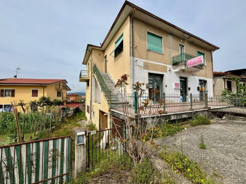 Casa indipendente a Santo stefano di magra in Via Cisa Sud, 414 - Foto 2