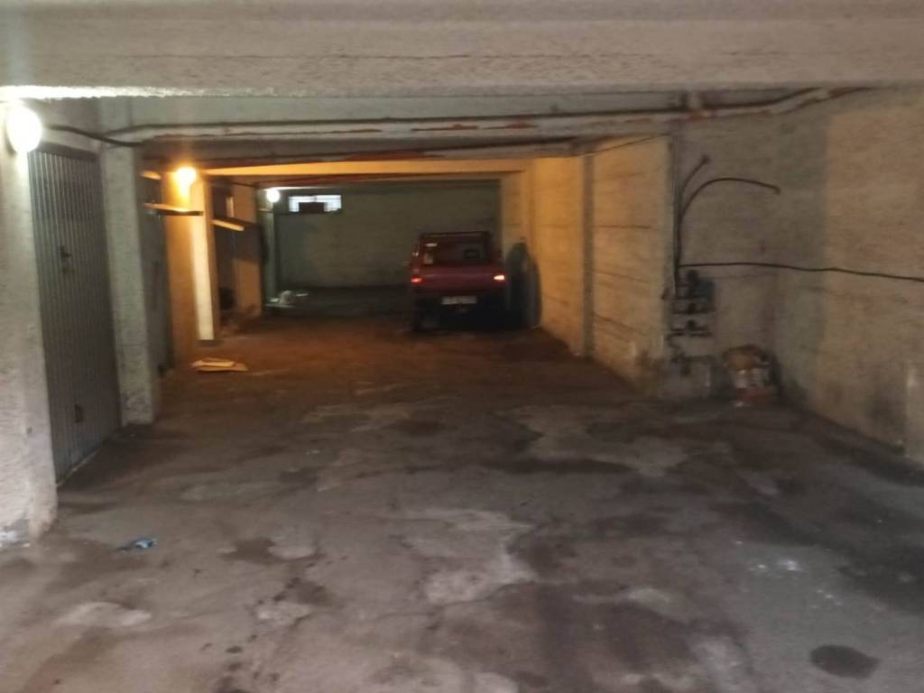 Box / garage a Catania in viale Alcide de Gaspari, 187 - Foto 2