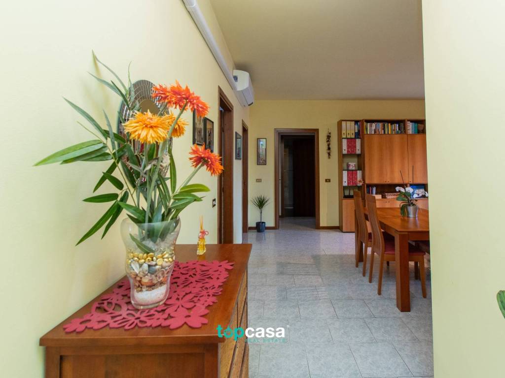 Appartamento a Samarate in Via San Rocco, 14 - Foto 2