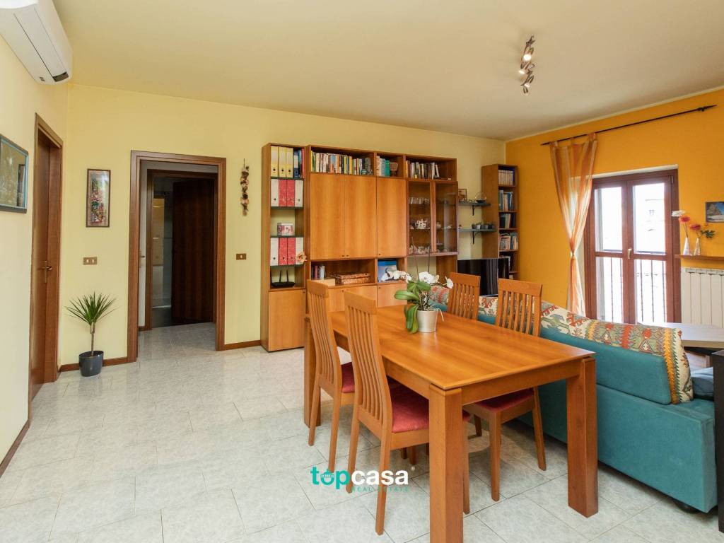 Appartamento a Samarate in Via San Rocco, 14 - Foto 3