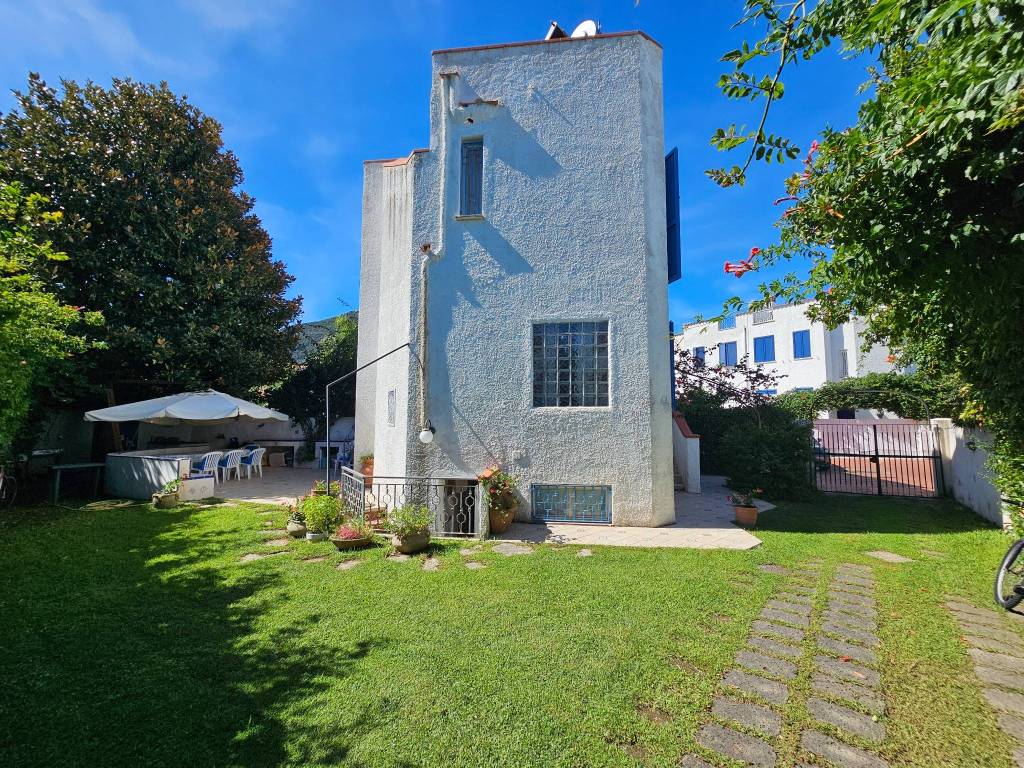 Villa a San felice circeo in Viale Alcide De Gasperi, 82 - Foto 2