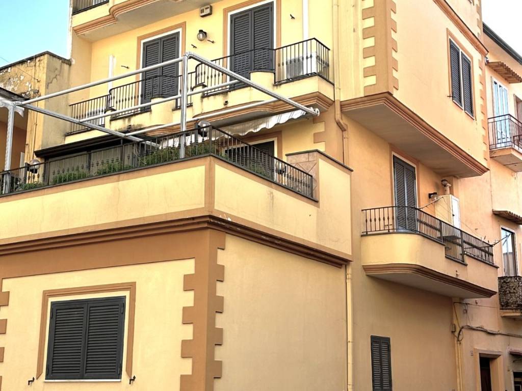Casa indipendente a Maddaloni in Via Vallone, 15 - Foto 2