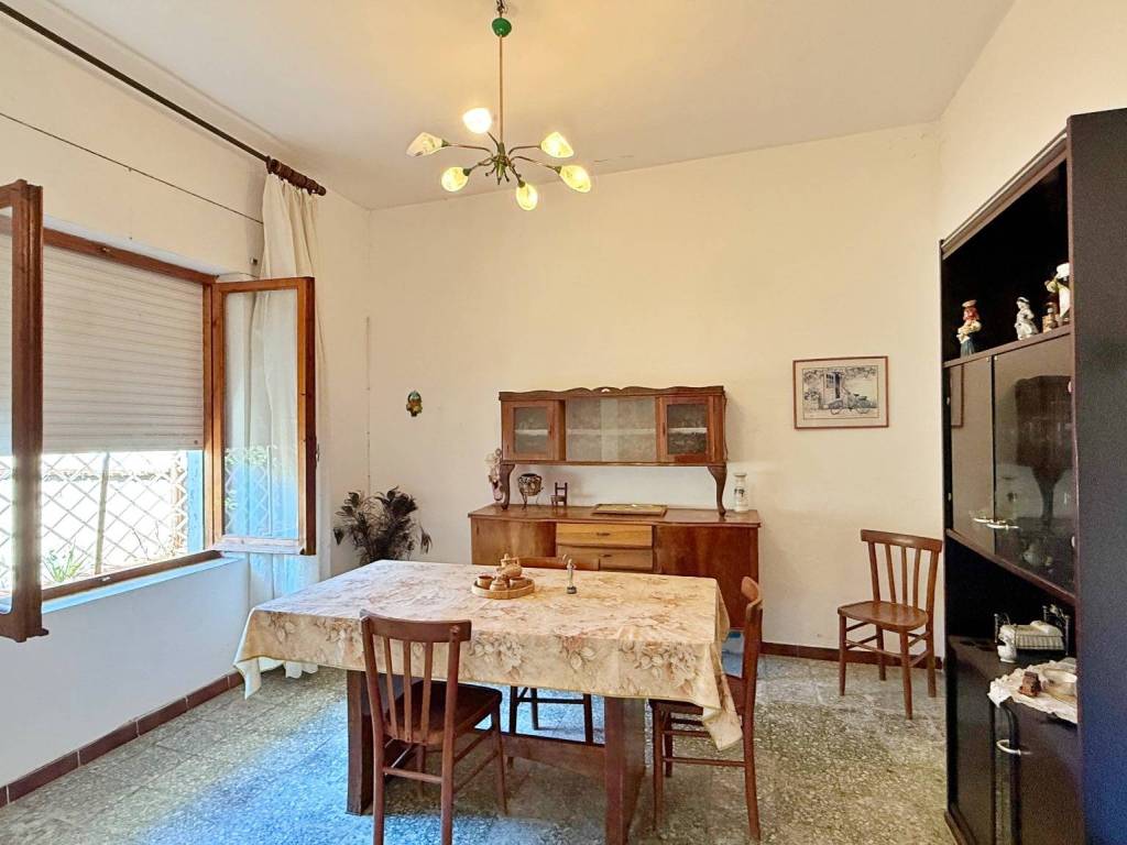 Villa a Siliqua in Vico 2 Giuseppe Garibaldi - Foto 4