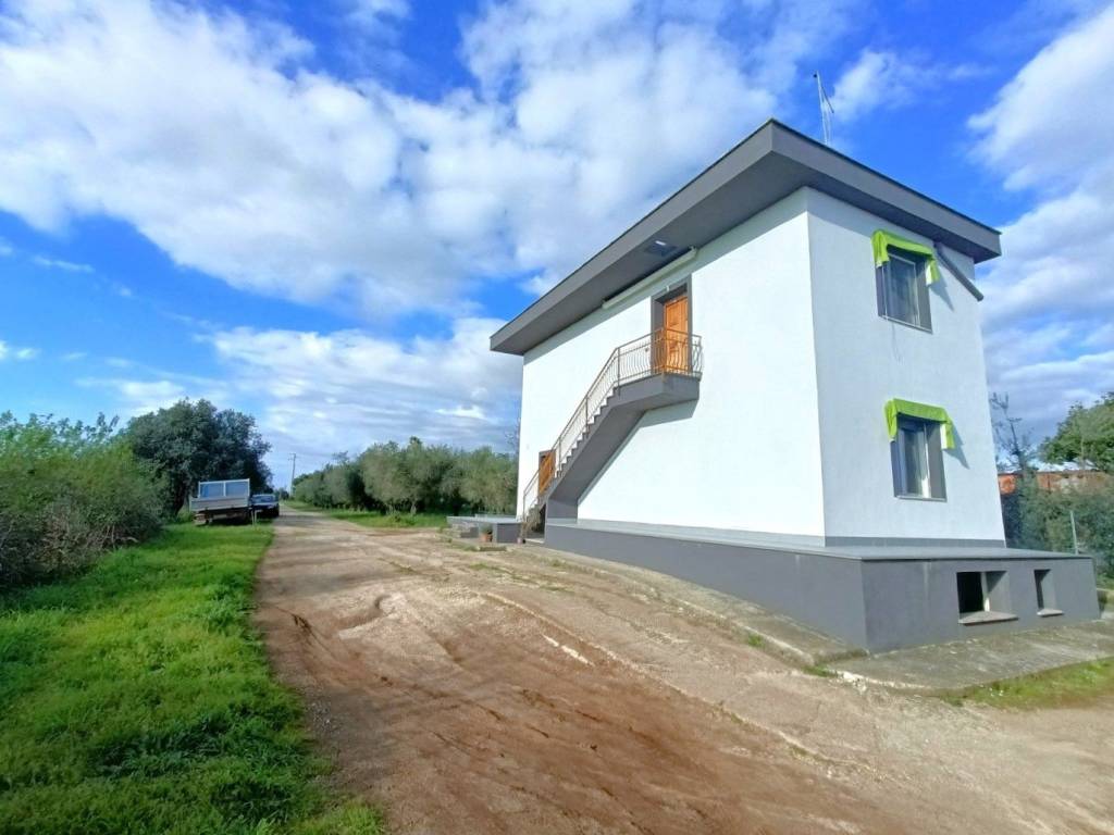 Villa a Aprilia in Via del Tronco, 7 - Foto 3