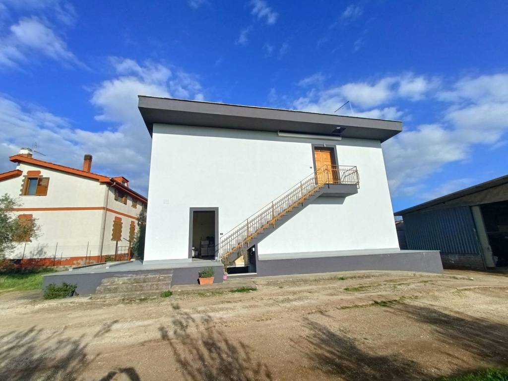 Villa a Aprilia in Via del Tronco, 7 - Foto 4