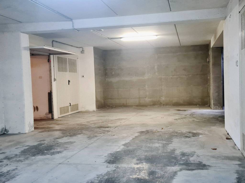 Box / garage a Pescara in Via Socrate, 8 - Foto 5