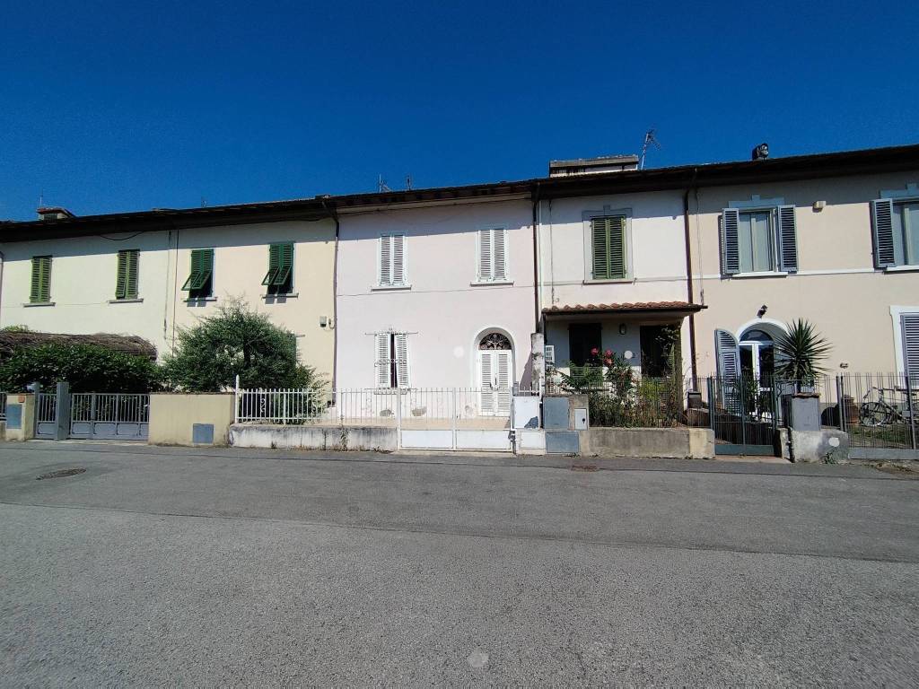 Casa indipendente a Pistoia in Via Nazario Sauro, 35 - Foto 3