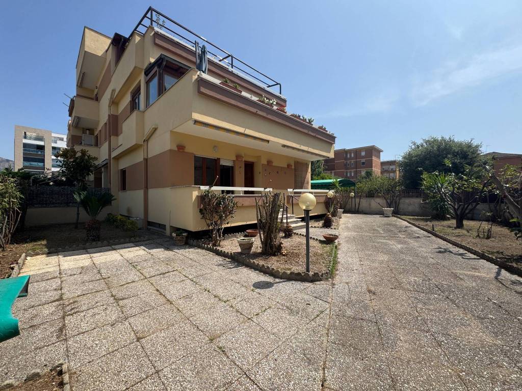 Appartamento a Terracina in Via Badino, 148 - Foto 3