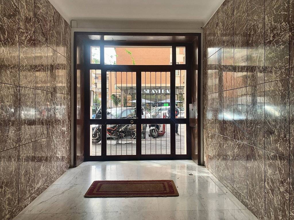 Appartamento a Roma in Via Silvestro Gherardi, 29 - Foto 3