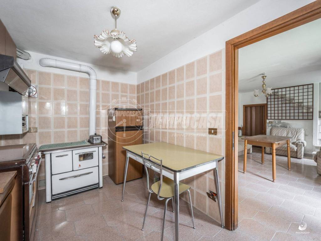 Casa indipendente a Quattro castella in Via J. F. Kennedy 36 - Foto 5