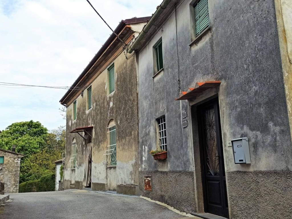 Casa indipendente a Lucca in Via di Campitello, , 55100 - Foto 4