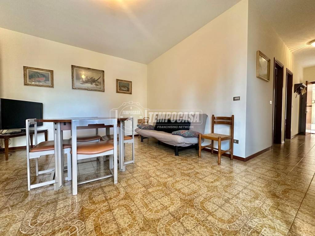 Appartamento a Peschiera del garda in Via Lugana - Foto 4
