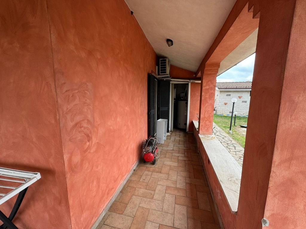 Villa a Aprilia - Foto 3