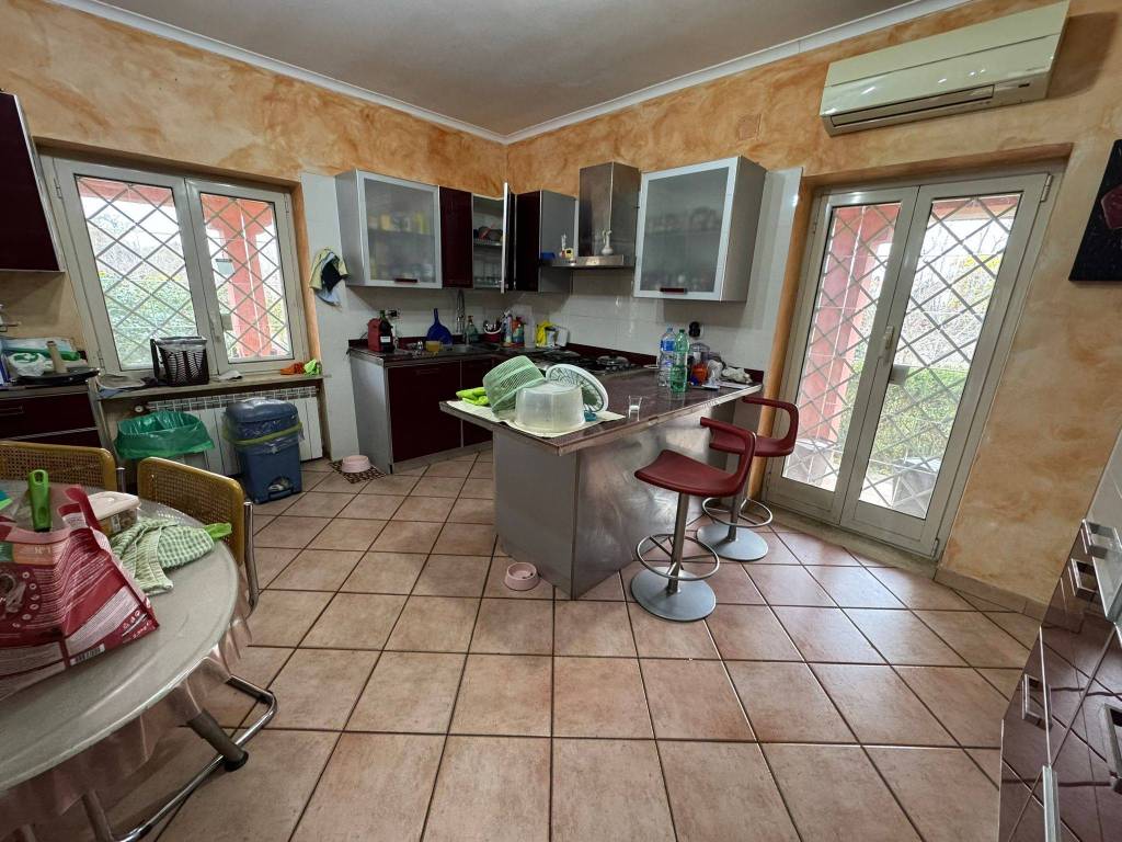 Villa a Aprilia - Foto 4