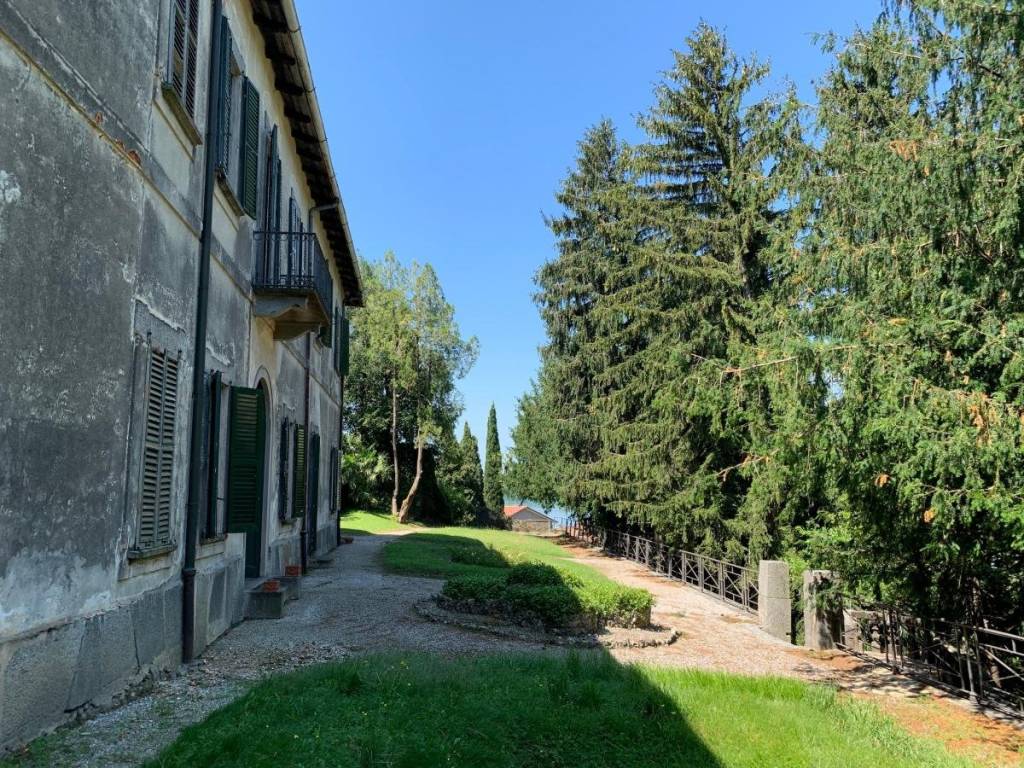Rustico / casale a Bosisio parini in Via Giuseppe Parini - Foto 2
