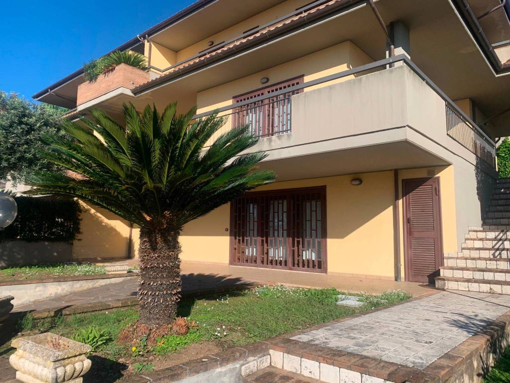 Appartamento a Formia in Via Capo Croce, 26 - Foto 3