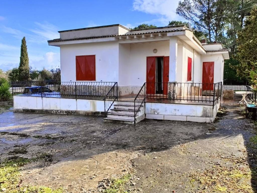 Villa a Martina franca in Strada Pizzo del Vento Zona G - Foto 2