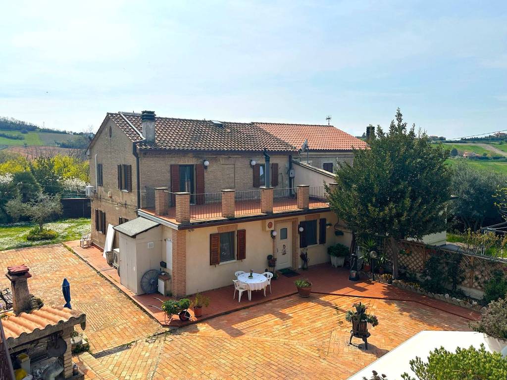 Appartamento a Agugliano in Via Quercettino, 10 - Foto 2