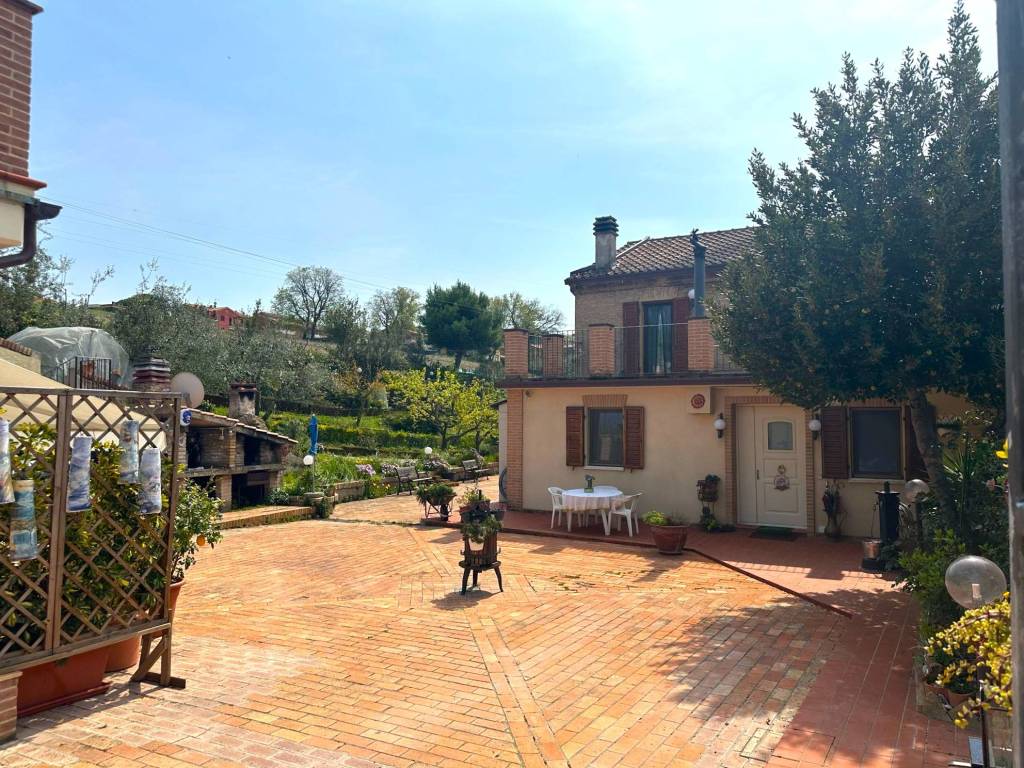 Appartamento a Agugliano in Via Quercettino, 10 - Foto 3