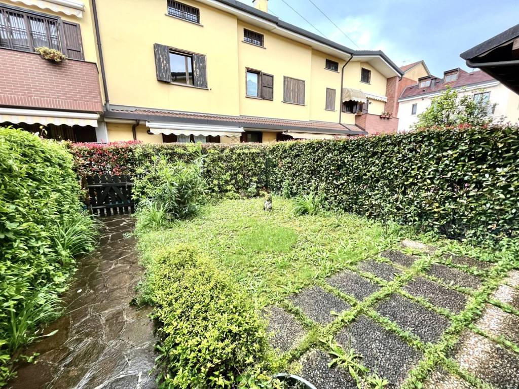 Villetta a schiera a Cologno monzese in Via Tolmezzo - Foto 4