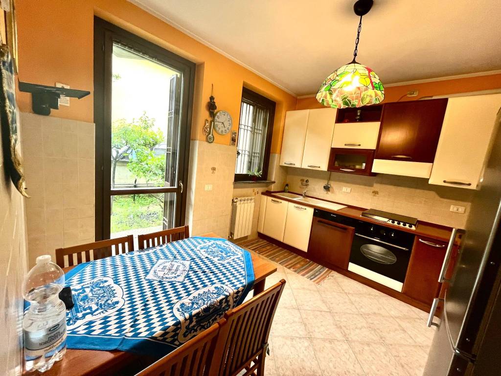 Villetta a schiera a Cologno monzese in Via Tolmezzo - Foto 5